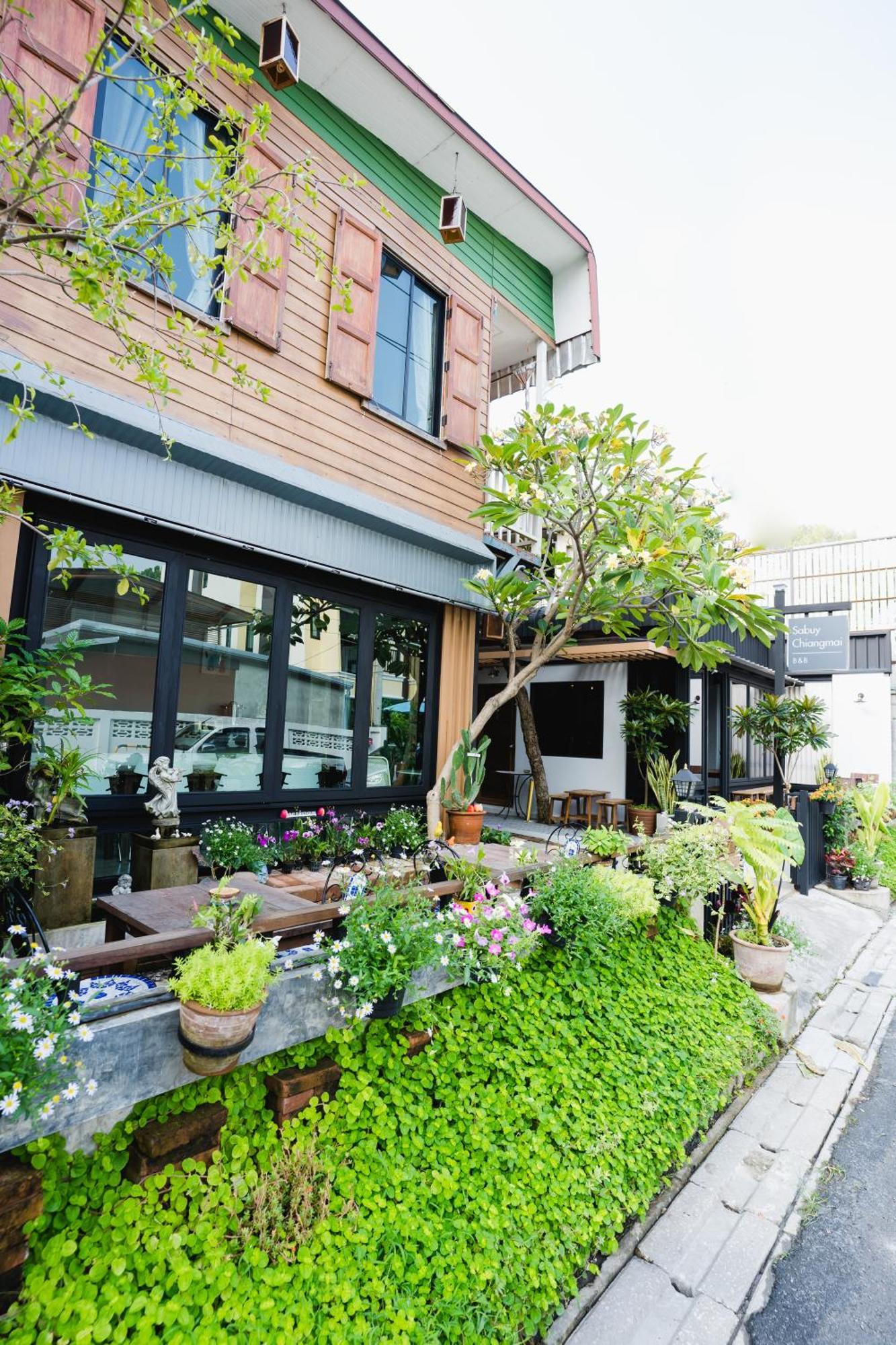 Sabuy Chiangmai Hotel Чиангмай Екстериор снимка